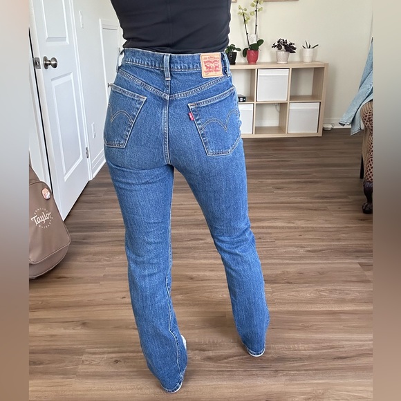501 Levi Jeans NEVER WORN - Picture 1 of 12